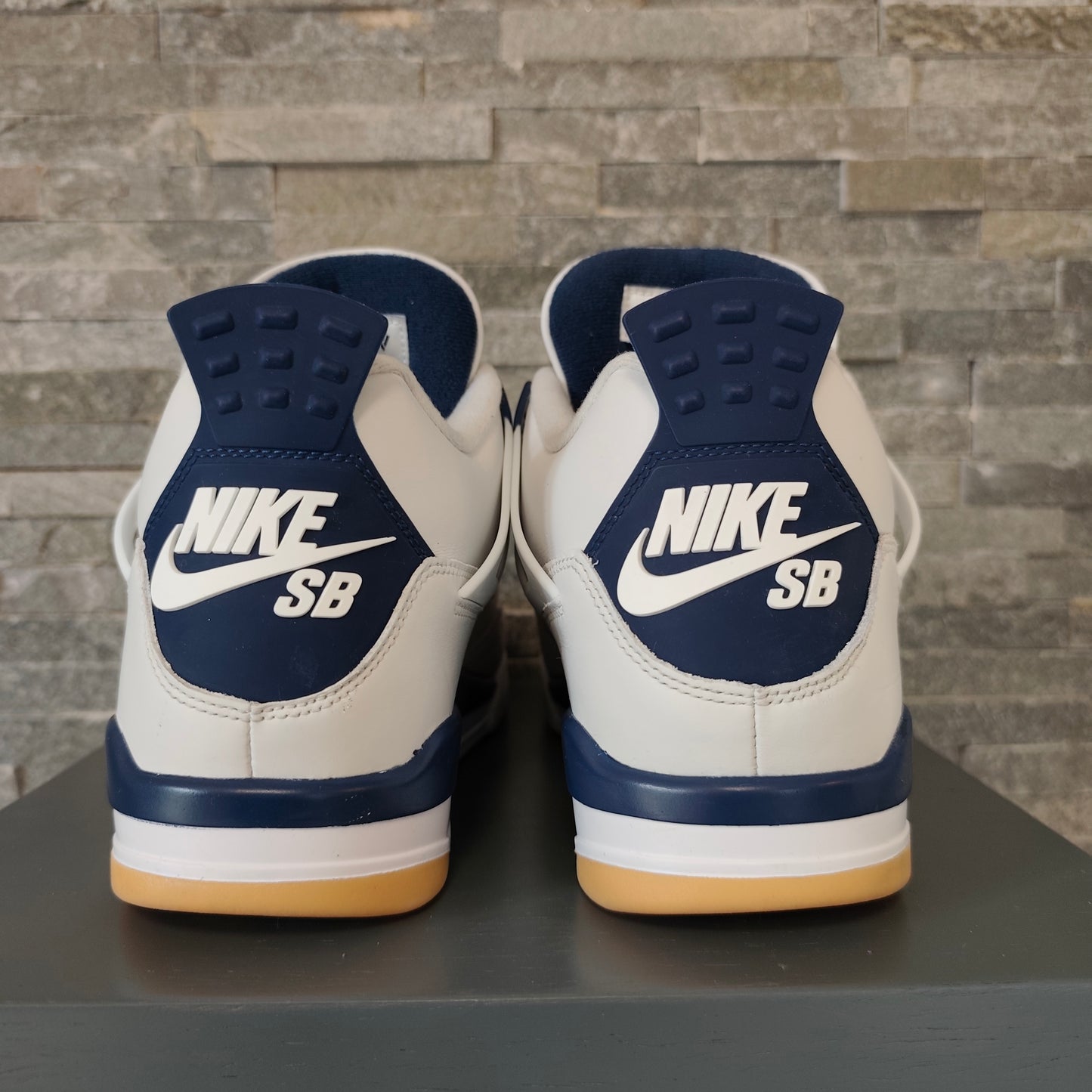 Air Jordan 4 SB Navy – Taille 44