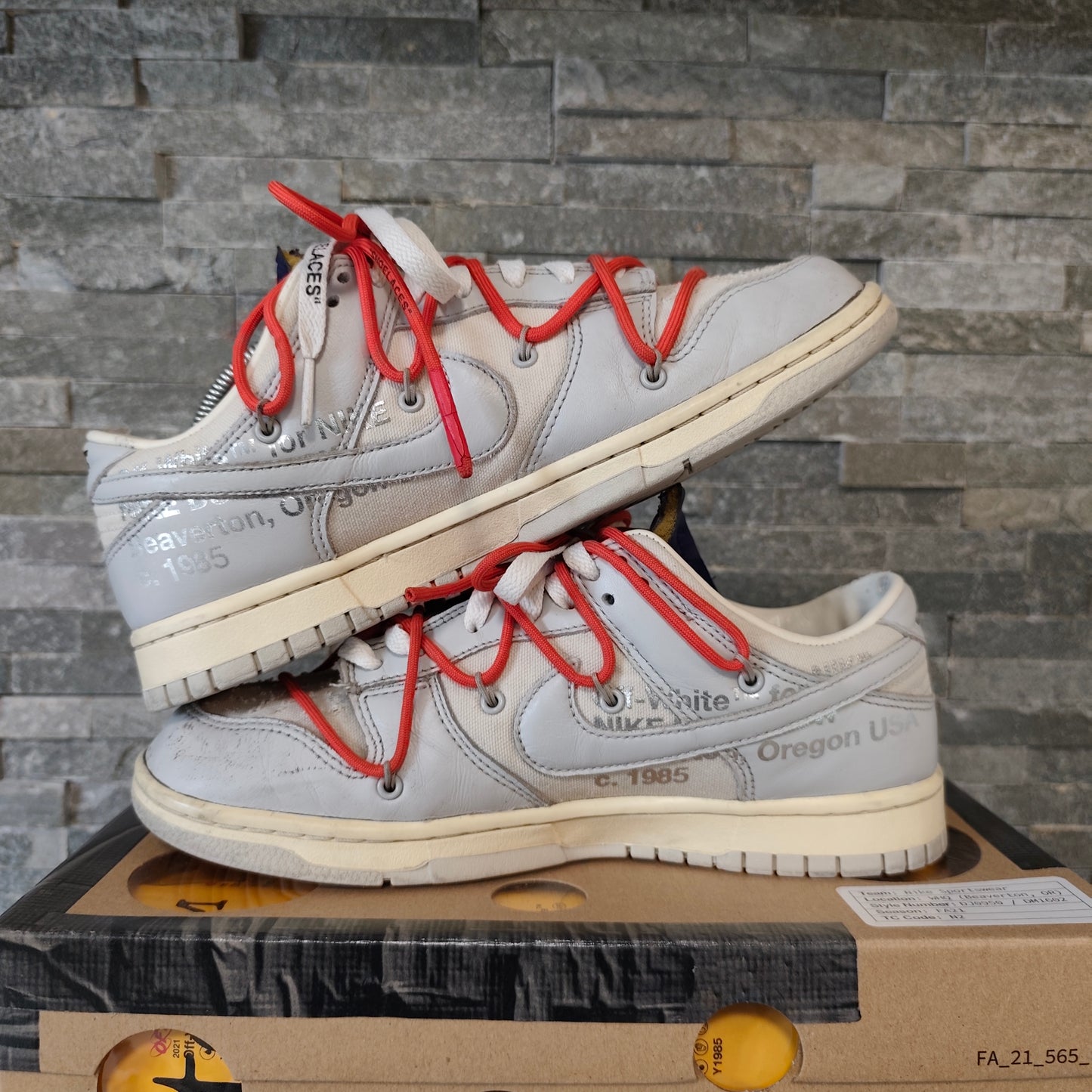 Nike Dunk Low x Off White lot 23/50 – Taille 42