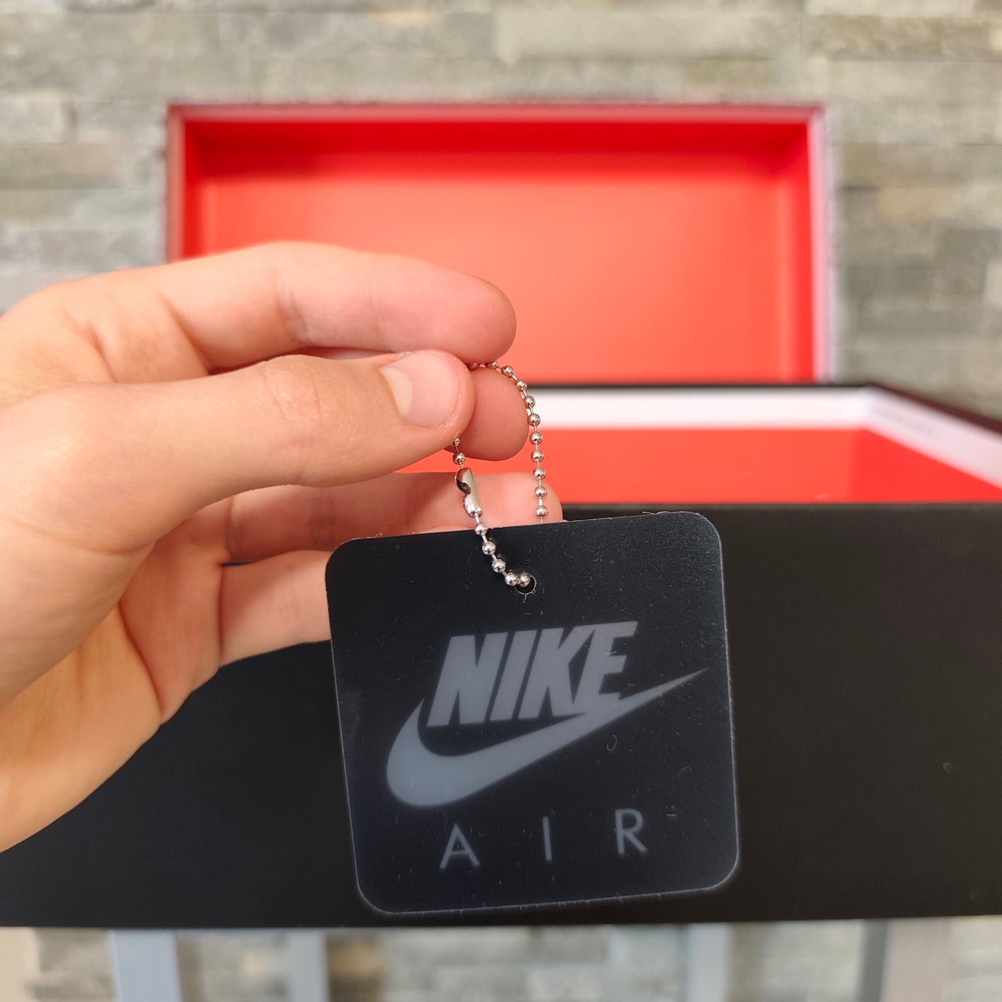 Air Jordan 4 Bred Reimagined – Taille 44