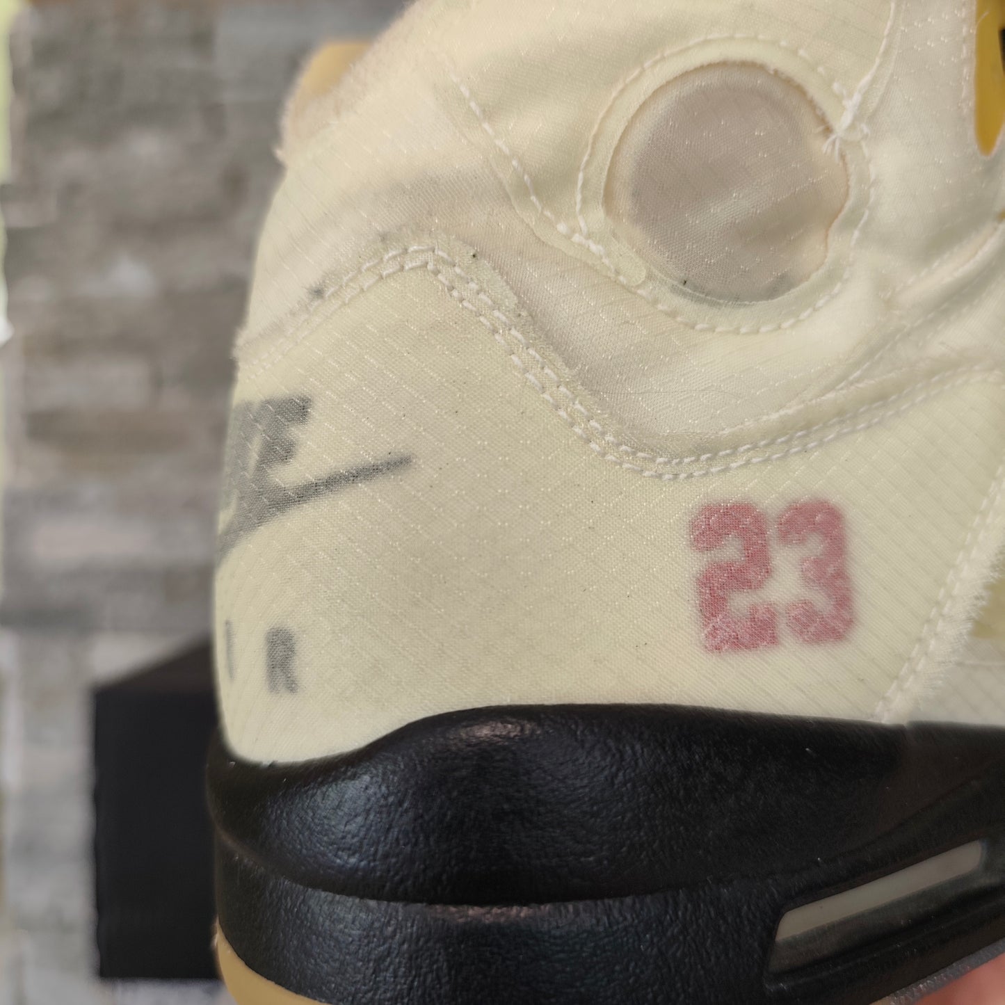 Air Jordan 5 x Off White "Sail" – Taille 45
