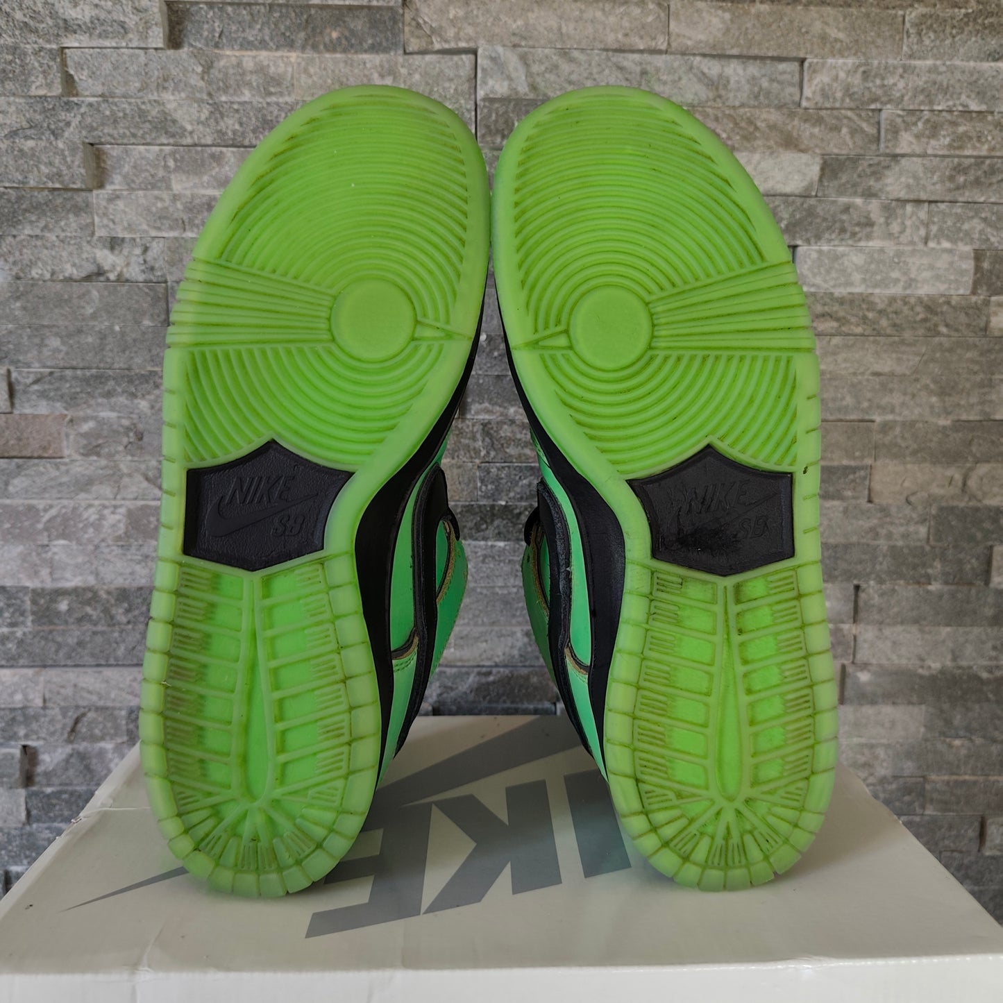 Nike Dunk Low SB Super Nana Powerpuff Girls "Buttercup" – Taille 42