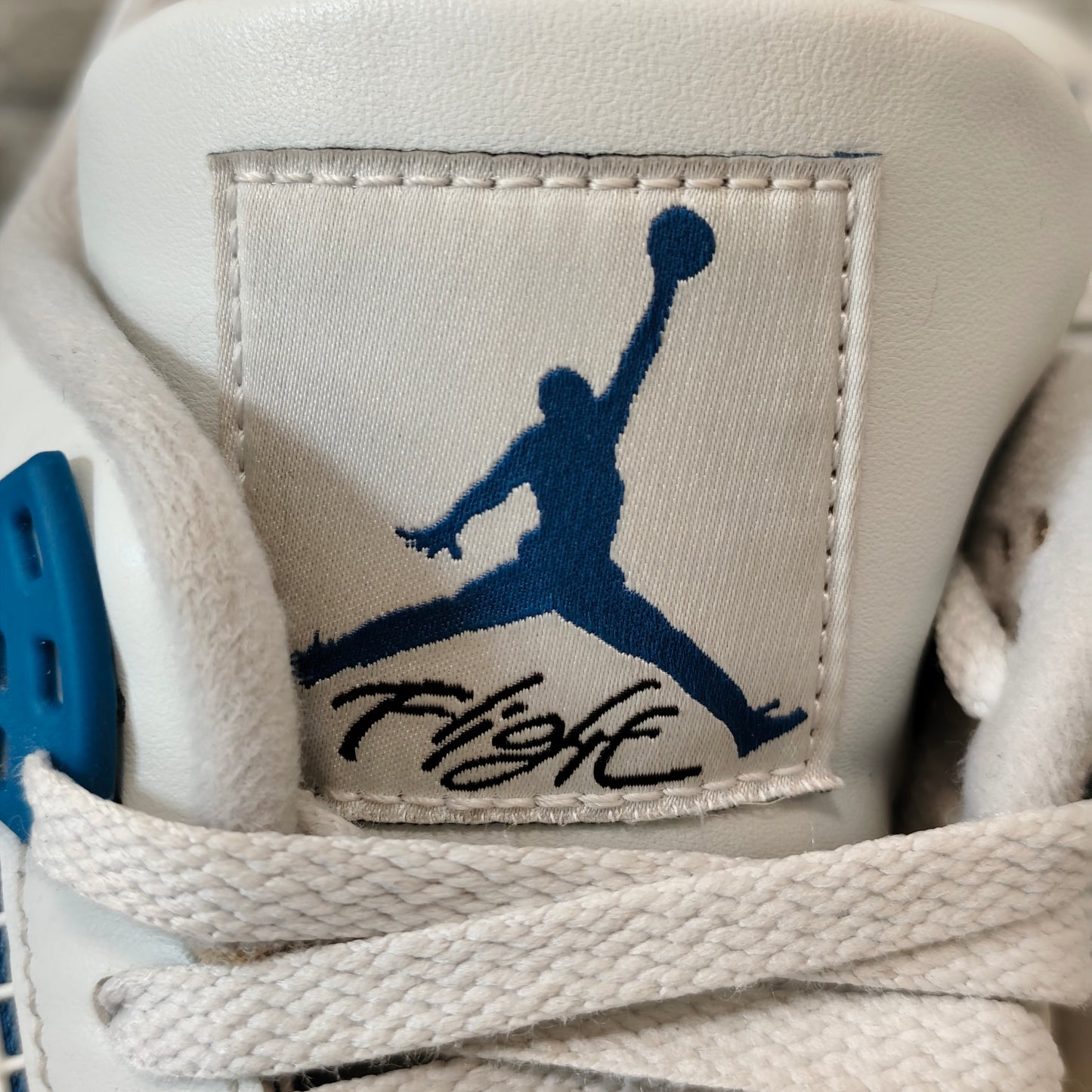 Air Jordan 4 Military Blue 2024 – Taille 45