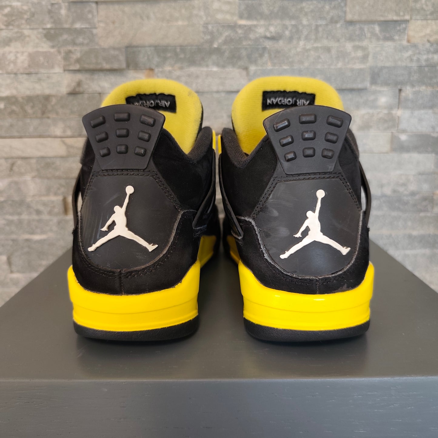 Air Jordan 4 Thunder Yellow GS - Taille 38
