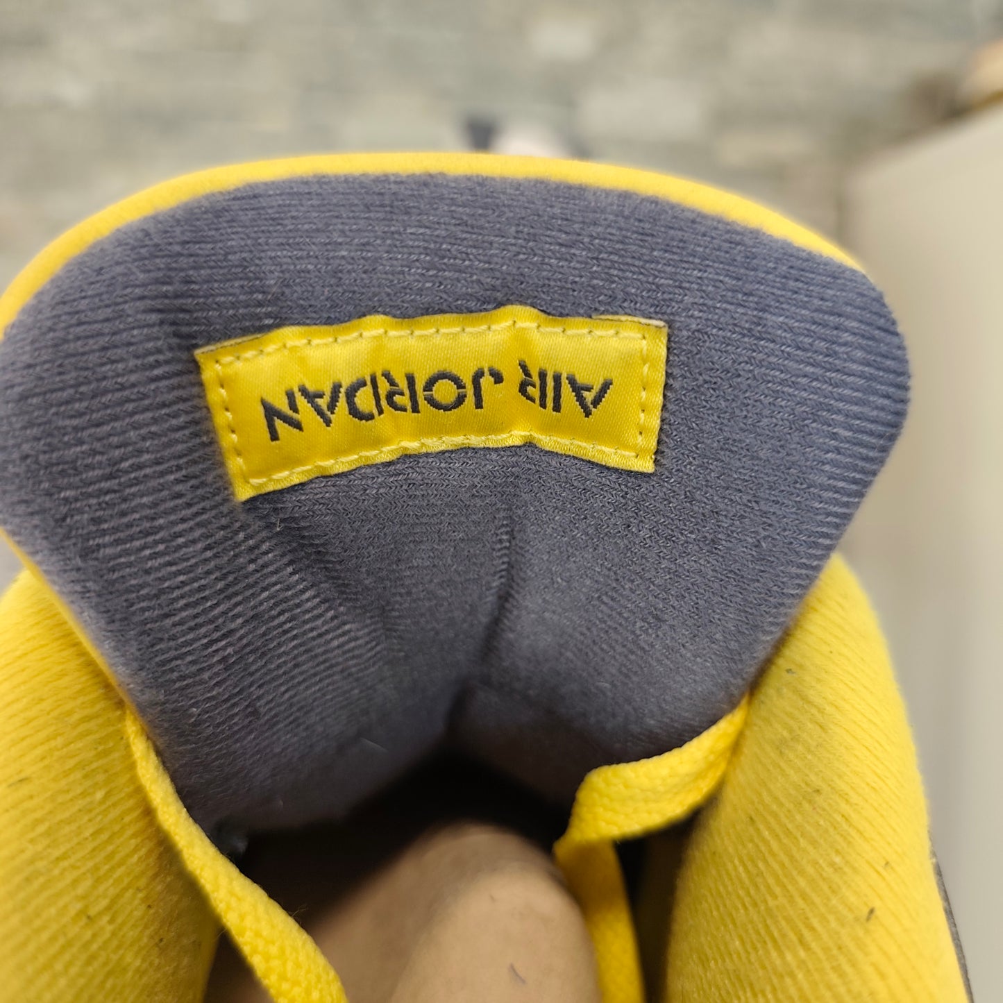 Air Jordan 4 Yellow Lightning – Taille 42,5