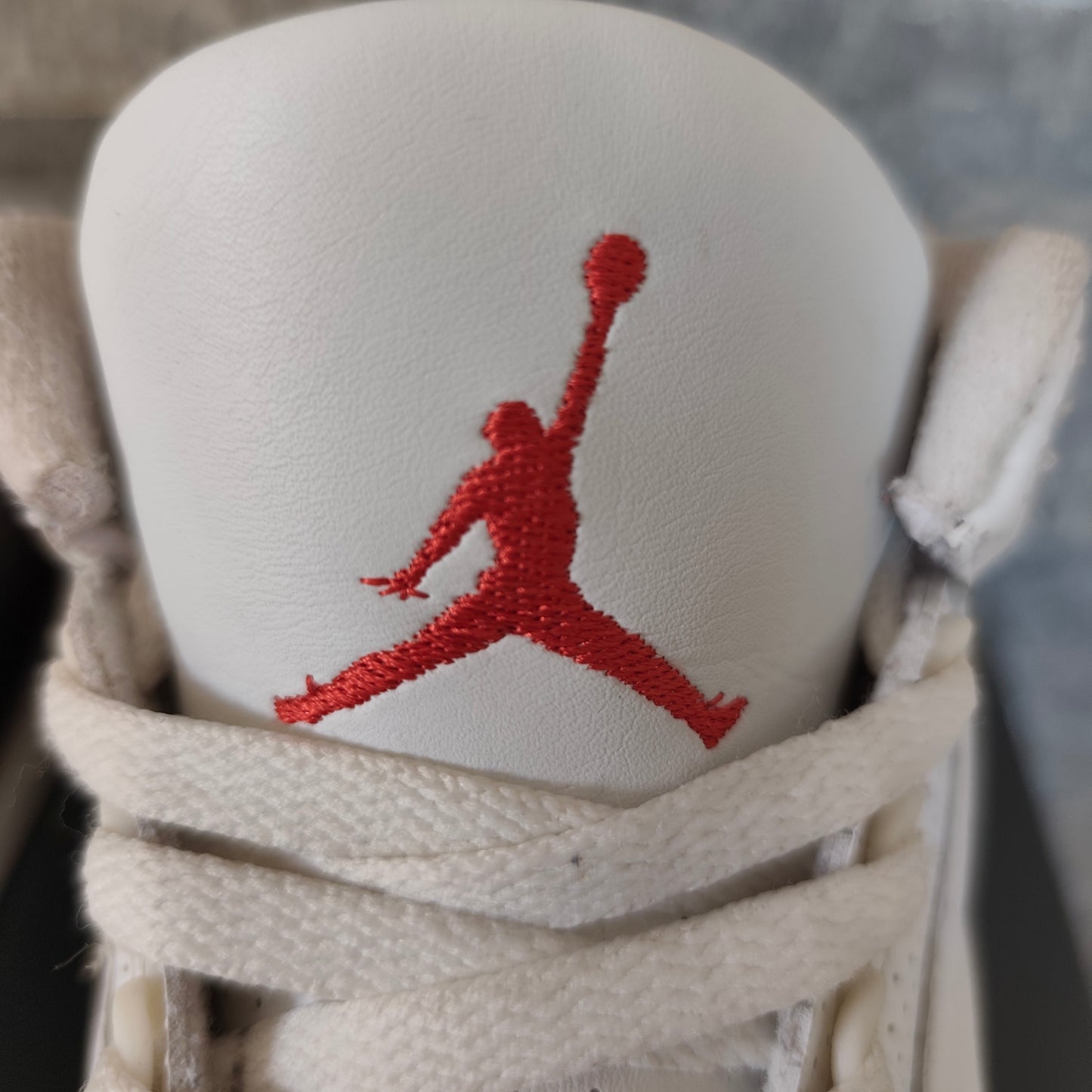 Air Jordan 3 White Cement Reimagined - Taille 39