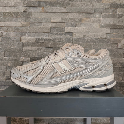 New Balance 1906R Silver/Salt - Taille 46