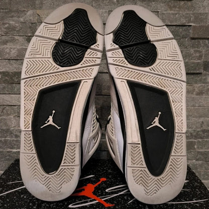 Air Jordan 4 Military Black – Taille 43